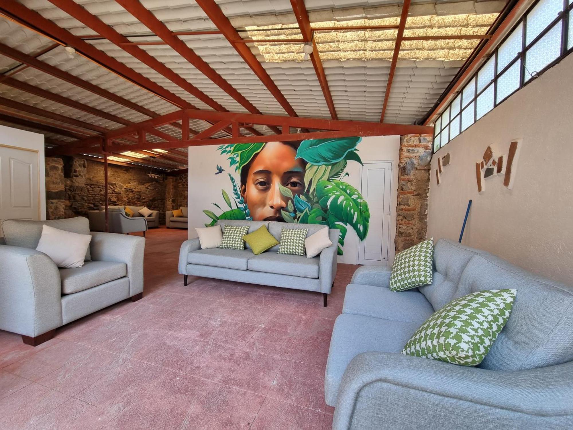 Central Hostel San Sebastian Antigua ภายนอก รูปภาพ